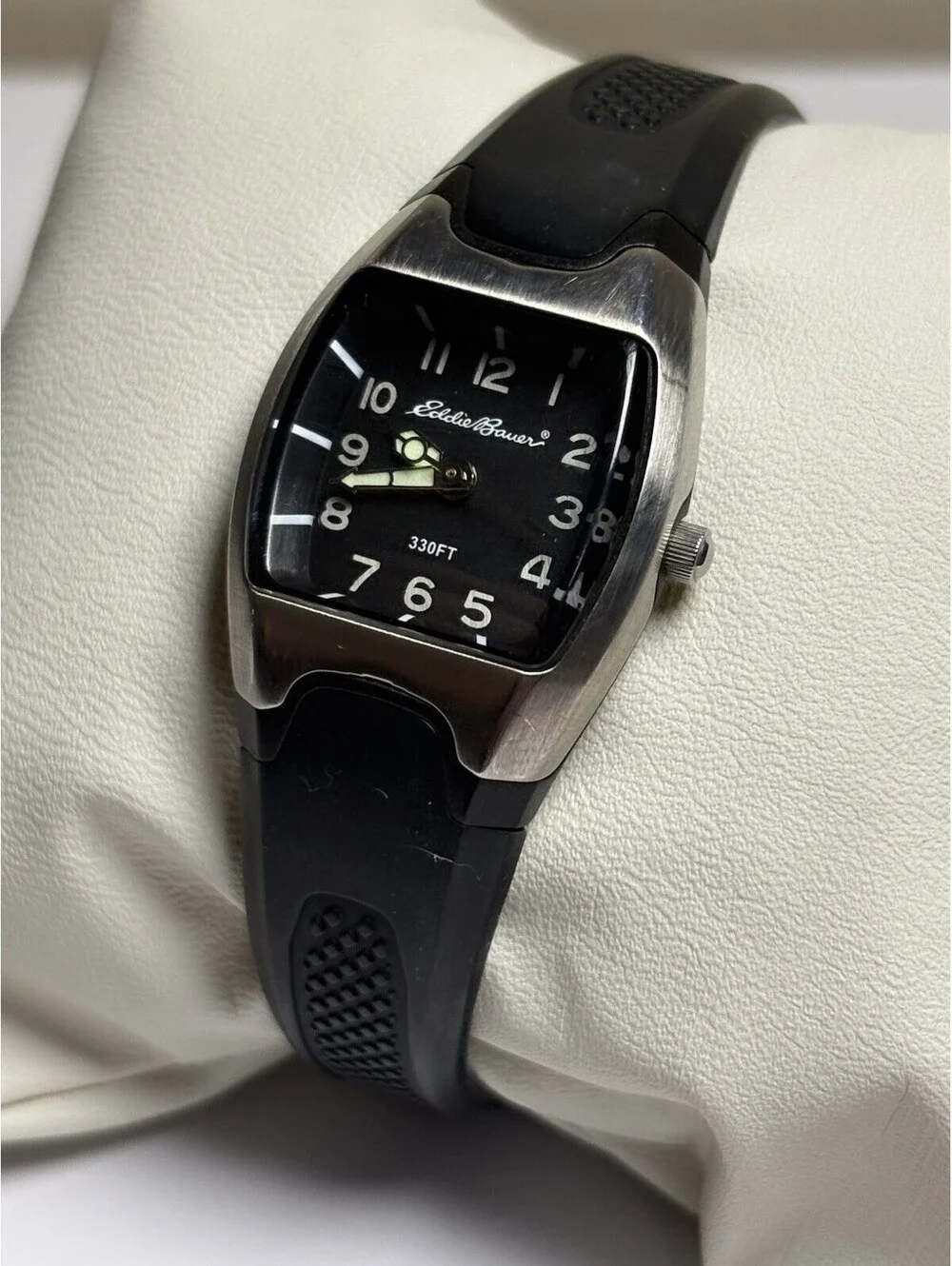 Eddie Bauer Surf Sport Watch Black Dial Rubber Strap 330FT Water Resistant